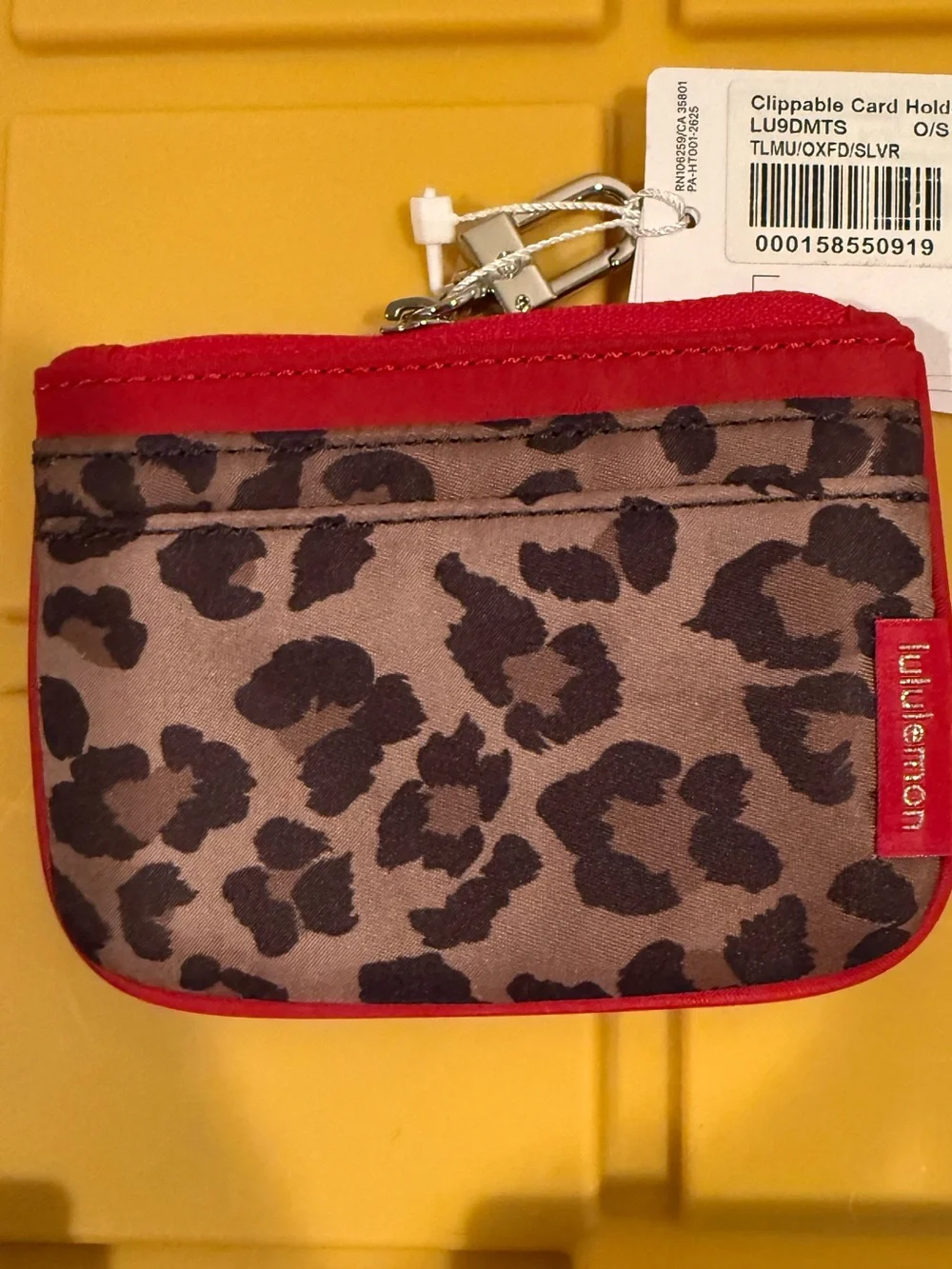 NWT Lululemon Leopard Clippable Card Holder